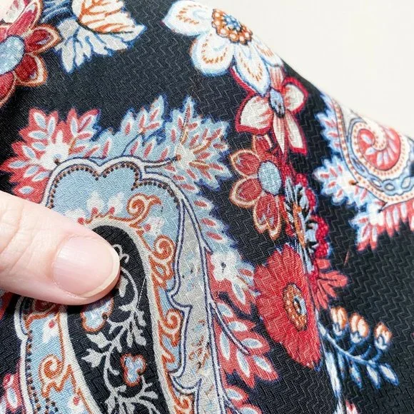 J Jill Paisley Overlay Layered Tunic Tank Top Medium Black Split Back Sleeveless - Picture 11 of 11